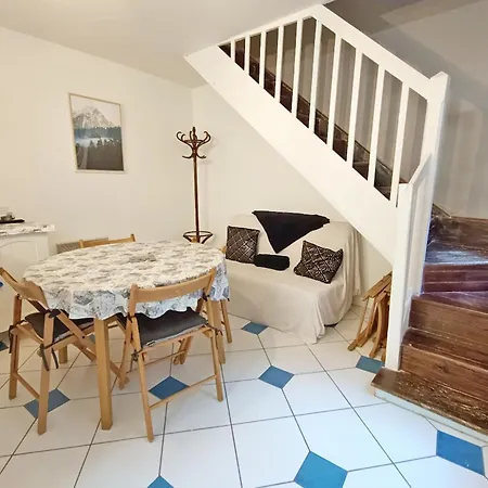 Holiday home L'aneto, Triplex T3, Cour, Wifi *